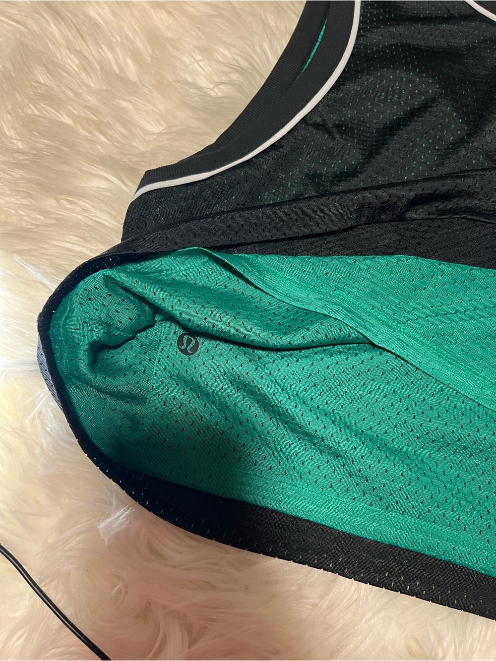 Lululemon double layer mesh reversible tank - Picture 4 of 5
